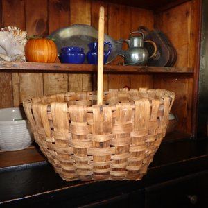 Antique Woven Basket w/Bent Reed Handle Natural